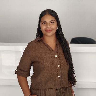 Inês R.