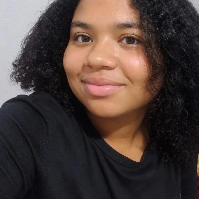 Isabele M.